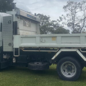 Isuzu 2T Tipper Truck