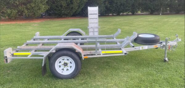 Trailer - MotorbikeBike (2.4x1.5)
